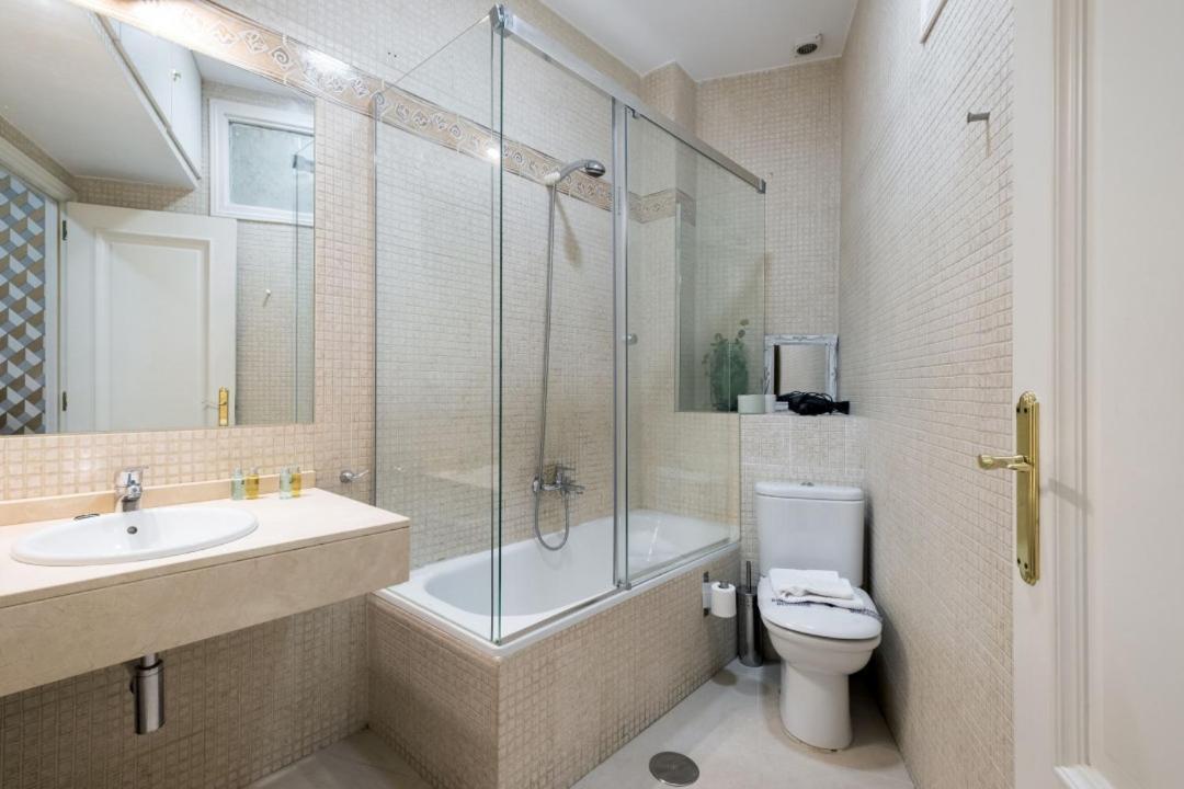1 Bedroom 1 Bathroom Furnished - Sol - Bright Refurbished - Mintystay Madrid Buitenkant foto