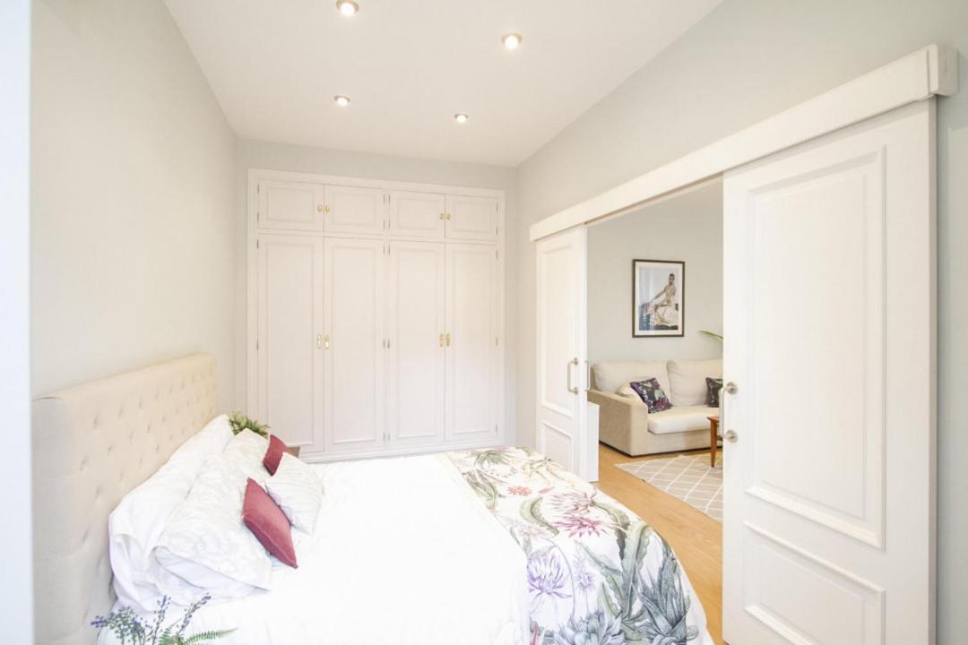 1 Bedroom 1 Bathroom Furnished - Sol - Bright Refurbished - Mintystay Madrid Buitenkant foto