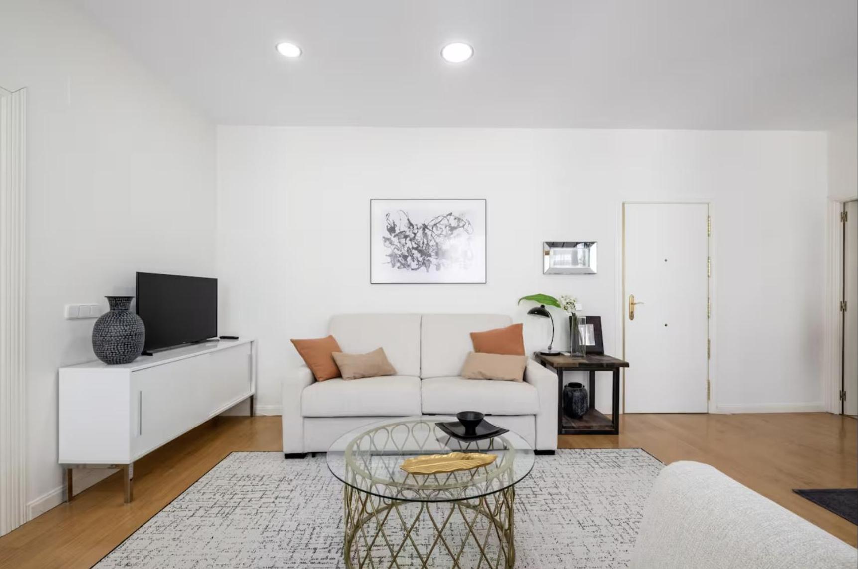 1 Bedroom 1 Bathroom Furnished - Sol - Bright Refurbished - Mintystay Madrid Buitenkant foto